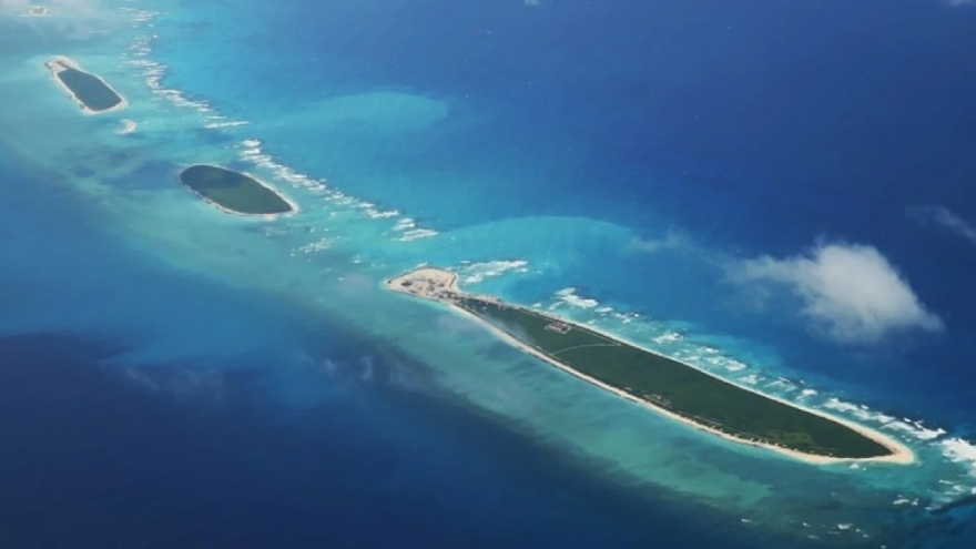 South China Sea dispute to be settled by international law